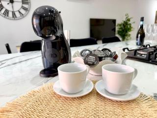 Spacious 3-Bedroom with Terrace Near Paceville & Beach - 3