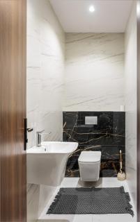 Executive Two-Bedroom Apartment, Ensuite Rooms and Prime Location - 3
