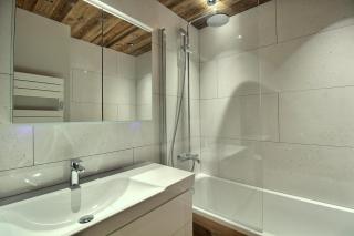 ARC 1950 - Appartement 8 personnes Duplex Cheminée - ski aux pieds - Sauna, Hammam, Jacuzzi, Piscine - 8
