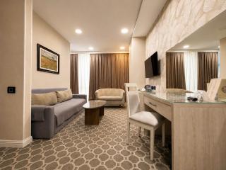 West Shine Hotel - 7