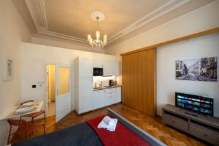 Old Town - Dusni Apartments - 9