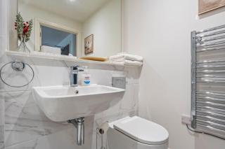 Modern, Skyline, 1 Bed Apartment Birmingham City Centre - Digbeth - 2
