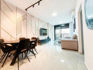 Infinity Urban Stay 4-Min Walk to the Beach & MAMAD - 9