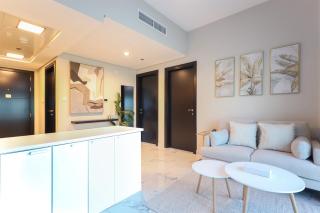 Cozy 2Br Getaway Minutes From Expo City, Dubai - 8