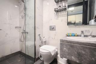 Cozy 2Br Getaway Minutes From Expo City, Dubai - 3