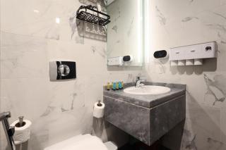 Cozy 2Br Getaway Minutes From Expo City, Dubai - 2