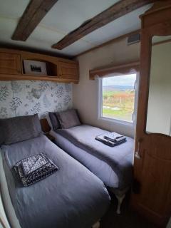Cozy Carrowmenagh Cabin Retreat - 3