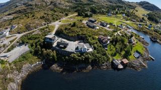 Sunset Island Retreat, Ocean Cabin with Hot Tub - Herland - 9