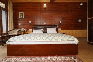 Sukhangel luxury villa individual rooms with Pool - 9