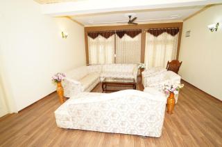 Sukhangel luxury villa individual rooms with Pool - 5