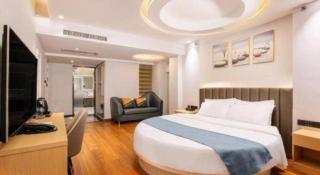 U HOTELS - 6