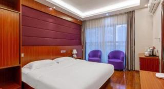 U HOTELS - 5