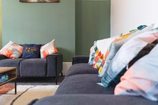 Cozy Home in Avenue Terrace, Sleeps 8 - 3