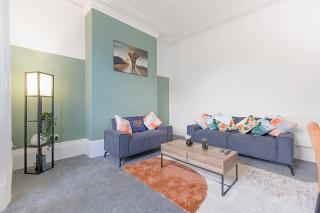 Cozy Home in Avenue Terrace, Sleeps 8 - 5