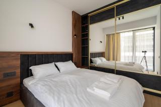 One Central Studio - 8