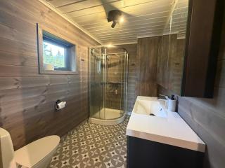 Modern Cozy Cabin Near Langsua National Park - 3