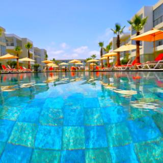 2-Bedroom Family Apt, 2 Pools, 7 Min to Beach - 5