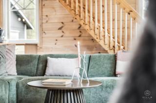 Snowtail Hideaway by Hilla Villas - 2