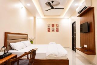 Elegant Private Room in Jaipur AC WIFI PARKING - 4