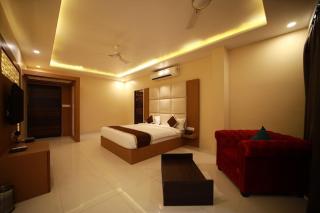 Hotel Neerja Inn - 2
