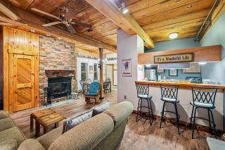 Village Condo with Fireplace 5 Min to Okemo - 5