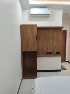 Srajan Boutique Stay-R101 - 5