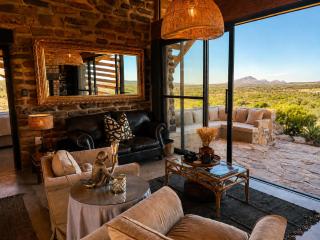 THE IVORY - Private African Mountain Villa - Steinheim Game Farm - 4