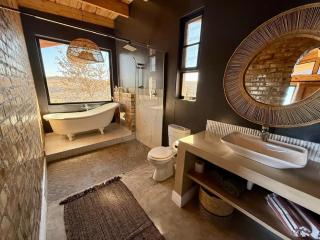 THE IVORY - Private African Mountain Villa - Steinheim Game Farm - 5