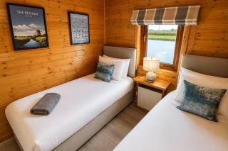 Thurne River Lodge Houseboat Max 4 - 1