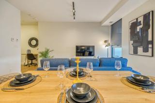Chic Downtown Montreal Stay Near Bell Centre - 8