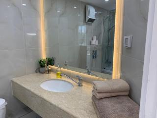 Seafront 1 Bedroom Apartment - Steps from Ashkelon Beach & Marina - 9