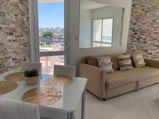 Seafront 1 Bedroom Apartment - Steps from Ashkelon Beach & Marina - 7