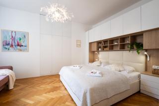 Feel Prague Old Town & Riverside Chic 2BR Spacious Suite - 9