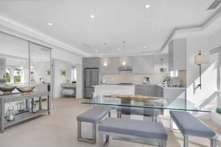Sophisticated 3BR Oceanfront Home with Loft - 8