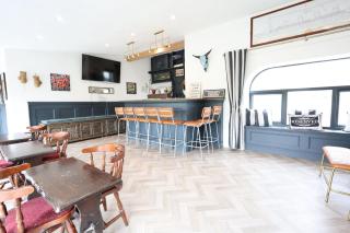 Harbour View - Sleeps 26 guests - 6