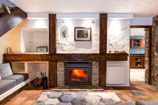 Chalet Les Praz - 280sqm - Sauna Cinema Fitness - 5 Bedrooms in Heart of Les Praz - By Cozee Rentals - 7