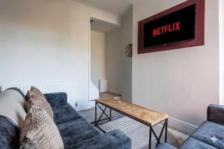 Inviting 3BR Norton Home Sleeps 7 by Stay With Us - 5