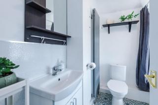 Nottingham Modern Home Free Parking Sleeps 5 - 6