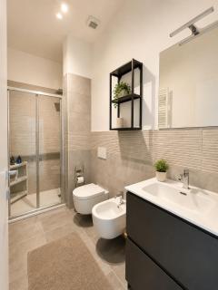 Luxury apartment + garage - 7