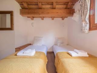 Chalet CLADIE - Private Jacuzzi & Sauna - View of Mont Blanc range - By Cozee Rentals - 3