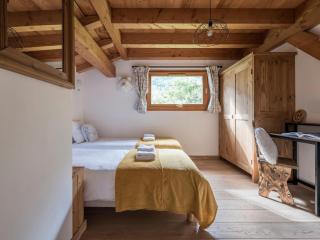 Chalet CLADIE - Private Jacuzzi & Sauna - View of Mont Blanc range - By Cozee Rentals - 1
