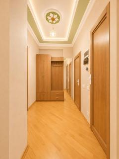 Cozy Flat in a Great Location - 1