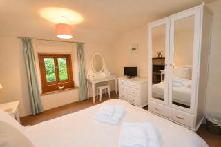Carpenters Cottage, Elton in the Peak District - 3