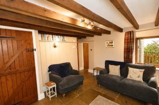 Carpenters Cottage, Elton in the Peak District - 8