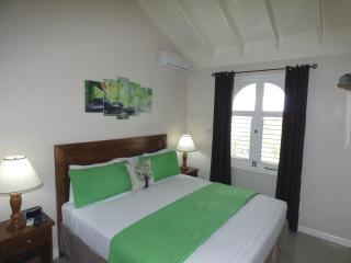 Beach One Bedroom Suite A29 - Ocho Rios - 3