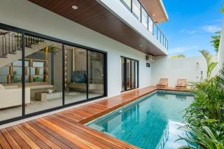 Modern Luxury New 3 Bedrooms Villa tumbak bayuh - 2