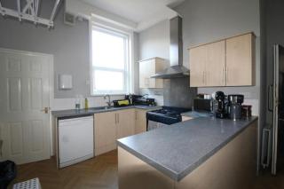 Kingswood Guest House - 8