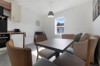 1 Bedroom with Sofa Bed Near Train Station - 3
