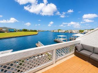 Waterfront Villa, jolly Beach Walk, Island Concierge - 9