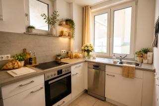 Zentrales Apartment in Friedrichshafen mit Terrasse für bis zu 5 Personen - 3